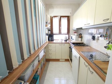 48580charming3bedroomdetachedvillawithspacefo