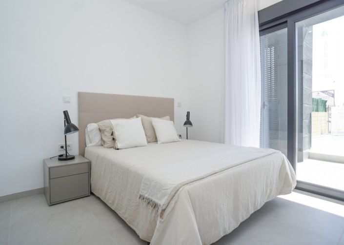 Image No.11-3 Bed Apartment for sale