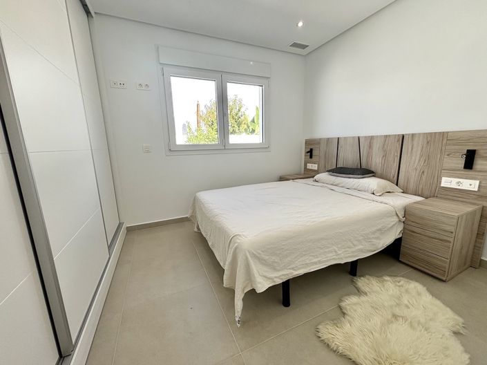 Image No.12-3 Bed Villa for sale