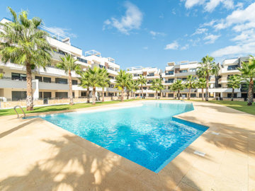 48619contemporary2bedroomapartmentinresamanec