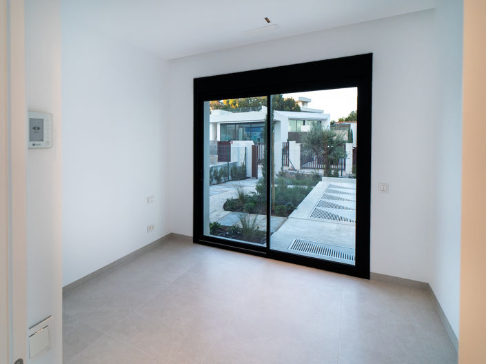 Image No.8-3 Bed Villa for sale