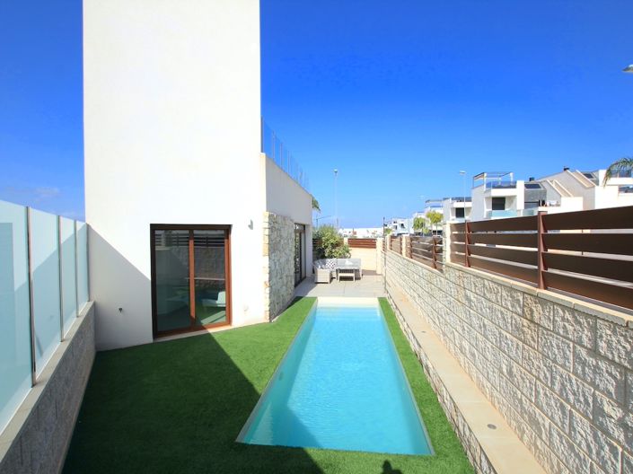 Image No.11-3 Bed Villa for sale