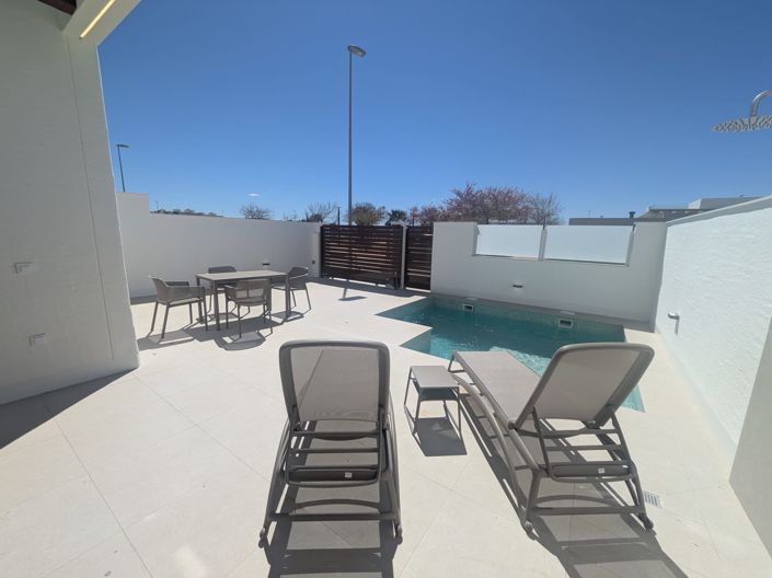 Image No.3-2 Bed Villa for sale