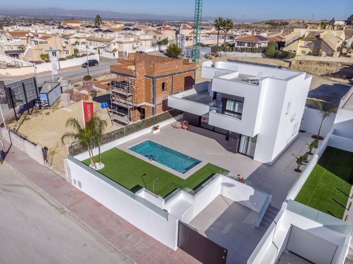 Image No.6-3 Bed Villa for sale