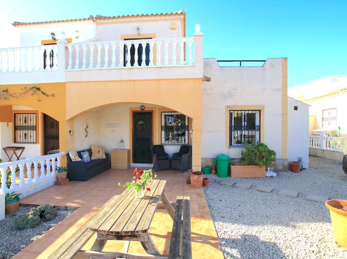 Image No.1-3 Bed Townhouse for sale