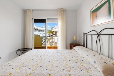 48862frontline1stfloorapartmentwithprivateacc