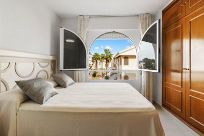 48862frontline1stfloorapartmentwithprivateacc