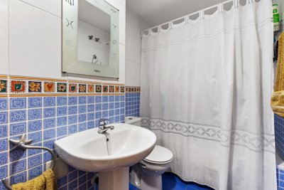 48862frontline1stfloorapartmentwithprivateacc