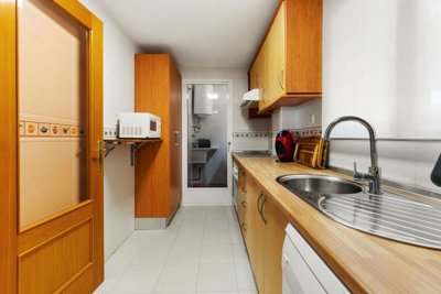 48862frontline1stfloorapartmentwithprivateacc