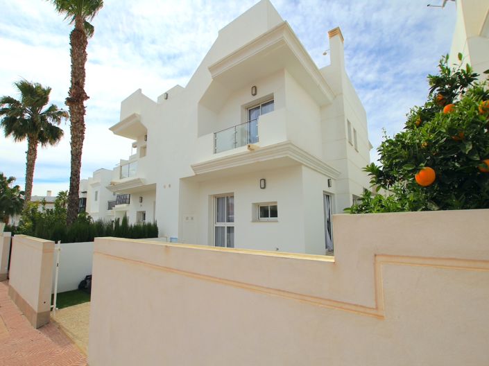 Image No.14-3 Bed Villa for sale