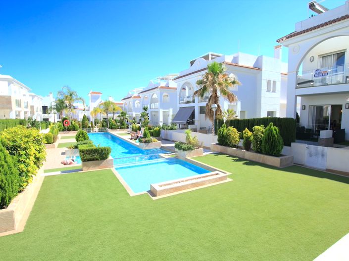 Image No.7-3 Bed Villa for sale