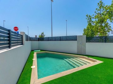 48876stylish2bedroomsemidetachedvillakeyready