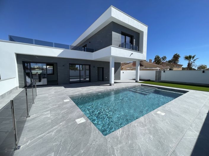 Image No.1-3 Bed Villa for sale