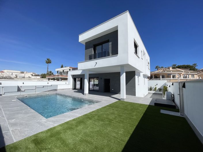 Image No.2-3 Bed Villa for sale