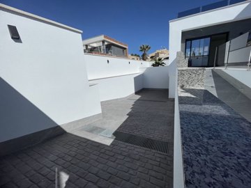 48880fabulous3bedroomdetachedvillakeyready240