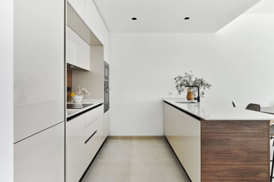 48885stylishcoastaltopfloorapartmentsinlamata