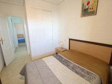 48895charming2bedtopfloorapartmentwithsaltlak