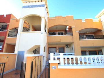 48895charming2bedtopfloorapartmentwithsaltlak