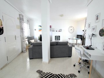 48899stylish3bedroomendtownhouseinasoughtafte