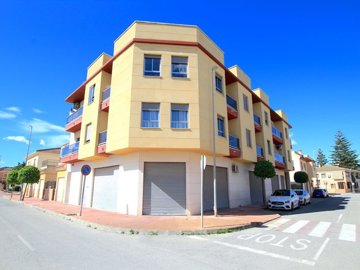 48906roomy2bedapartmentwithaprivatesolariumse