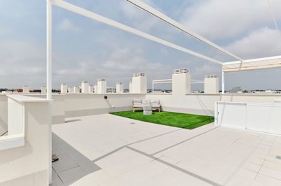 48910topfloorapartments250mfromthebeach230425