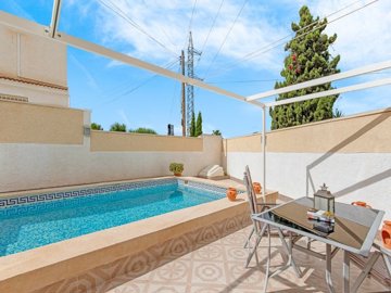 48937semidetachedhousewithprivatepoolinciudad