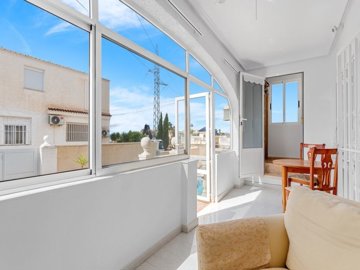 48937semidetachedhousewithprivatepoolinciudad