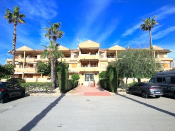 48944charminggroundfloorcoastalapartmentwalki