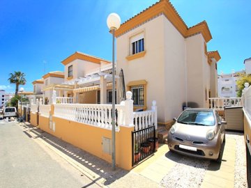 48945stylish3bedroomtownhouseinresidentialins