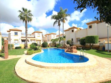 48945stylish3bedroomtownhouseinresidentialins