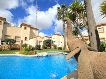 48945stylish3bedroomtownhouseinresidentialins