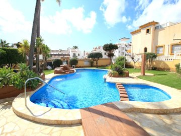 48945stylish3bedroomtownhouseinresidentialins