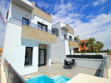48947luxury3bedroomlakesidevillawithstunningv