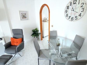 48952delightful2bedroompenthouseapartmentresp