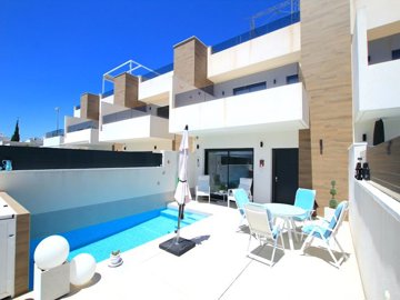 48965luxurysouthfacingattachedvillawithprivat