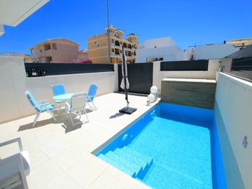 48965luxurysouthfacingattachedvillawithprivat