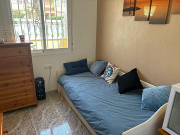48968wonderful3bedtownhousewithuseof2communal
