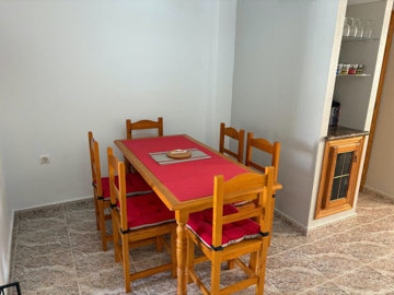48968wonderful3bedtownhousewithuseof2communal