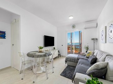 48975cosyonebedroomcoastalapartmentwithseavie