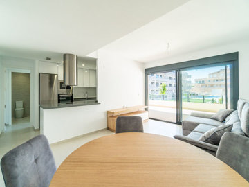 48985stylishandcontemporary2bed2bathgardenapa