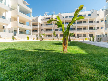 48985stylishandcontemporary2bed2bathgardenapa