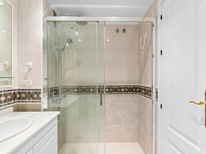 Image No.17-2 Bed Apartment for sale