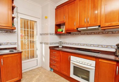 48983spaciousthreebedroomentregolftownhousein