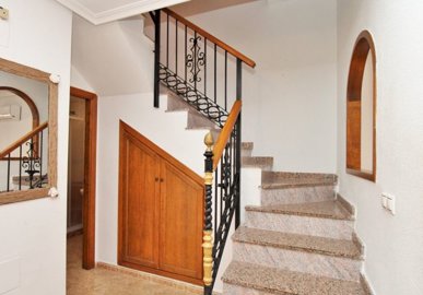 48983spaciousthreebedroomentregolftownhousein