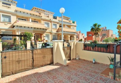 48983spaciousthreebedroomentregolftownhousein