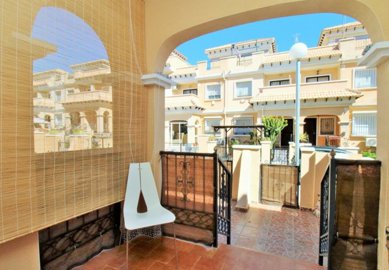 48983spaciousthreebedroomentregolftownhousein