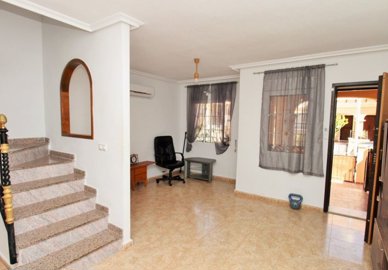 48983spaciousthreebedroomentregolftownhousein