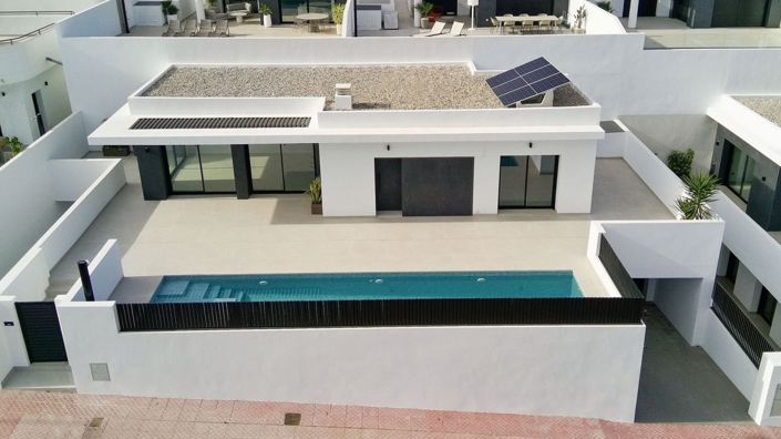 Image No.2-4 Bed Villa for sale
