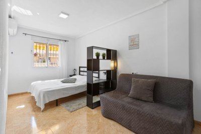 49009penthouse10minutesfromthebeach2705251639
