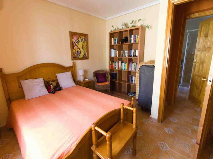 Image No.26-5 Bed Villa for sale